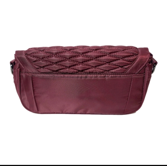 Lug Allegro NWOT Quilted Burgendy Crossbody Bag Outdoor Athleisure Travel Boho - Picture 11 of 16